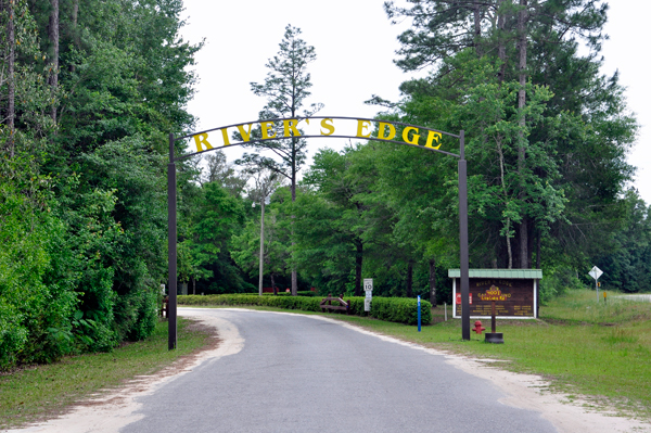 entrance to Rivers Edge Campground
